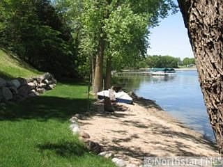 4th image of 6217 Shamrock Dr