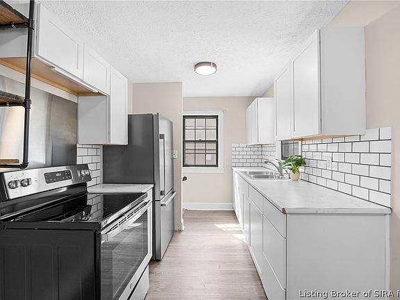3rd image of 635 N Whitcomb Avenue