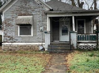 805 S Douglas Ave, Springfield, MO 65806
