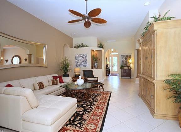 5th image of 9359 Oak Strand Dr