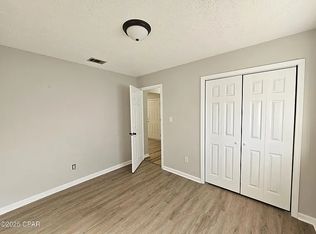 10 Madrid Ave, Newnan, GA 30263