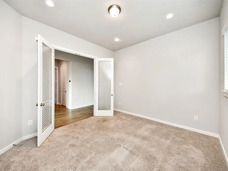 2901 Apple Rose Ln — Photo 15