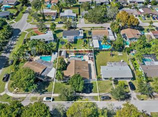 9347 Jamaica Dr, Cutler Bay, FL 33189