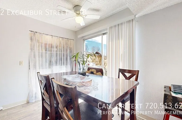 802 Excalibur St #D — Photo 8