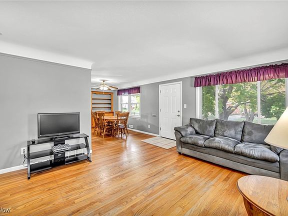 5th image of 3427 Norris Ave