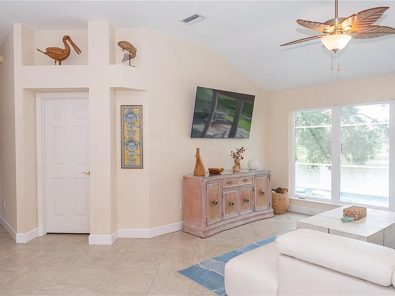 714 Bayhill Ct — Photo 10