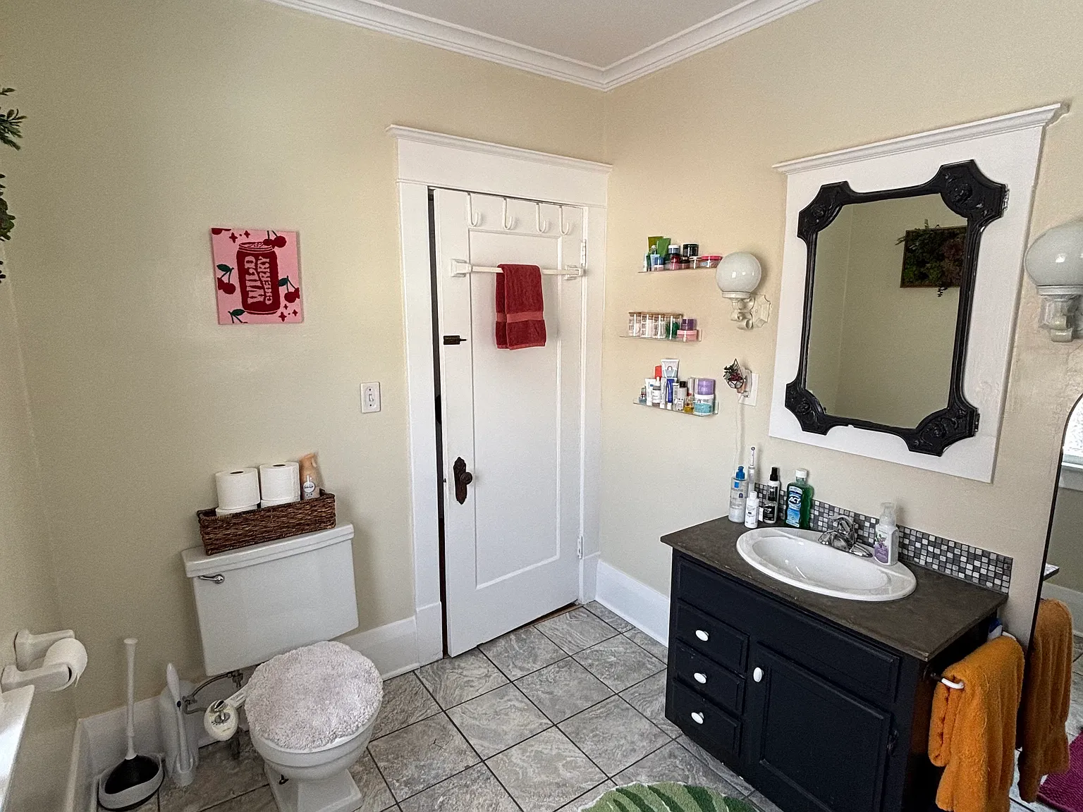 1303 Wealthy St SE — Photo 4