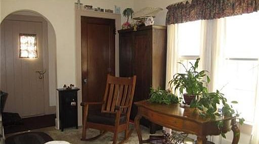 3rd image of 508 S Plum St