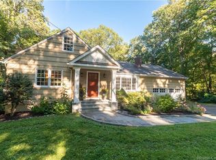 18 Roxbury Ln, Wilton, CT 06897