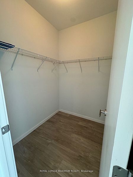 Oakville Townhouse for rent - 3 Bedrooms — photo 19
