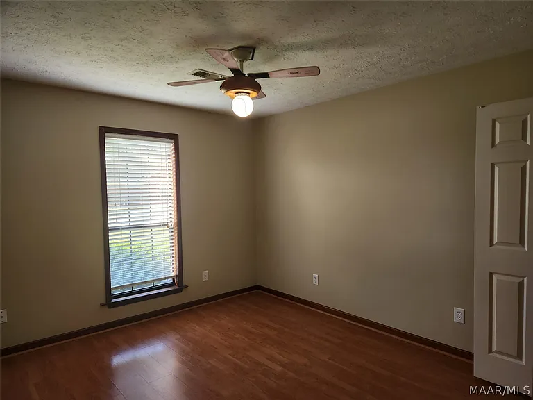 345 Spring Hollow Dr — Photo 25