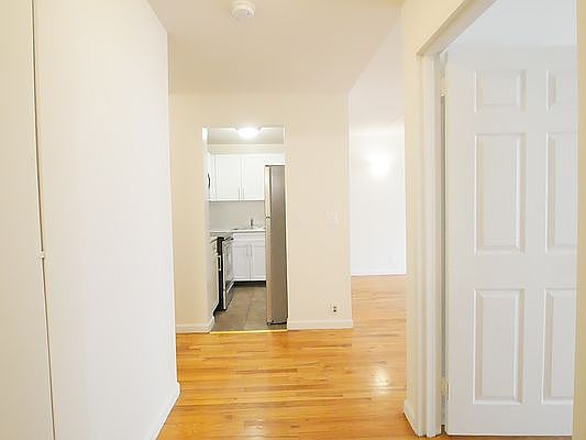 4th image of 94 E 4th St APT 211