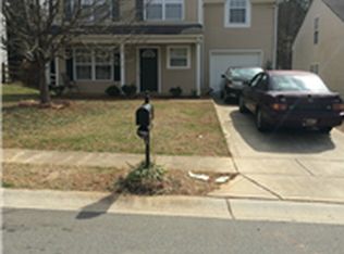 1119 Stonehenge Ln, Charlotte, NC 28216