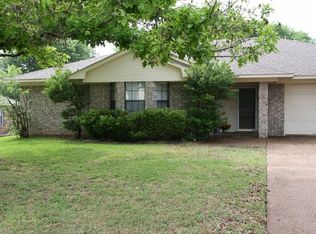 264 Cross Country Dr, Hewitt, TX 76643