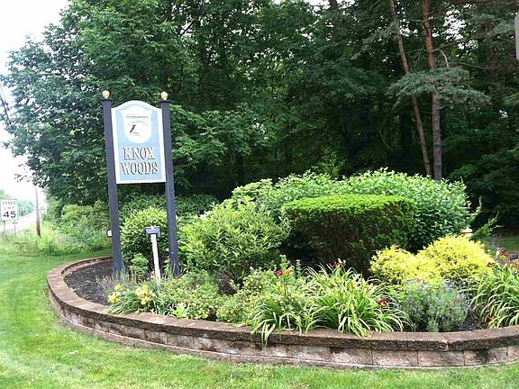 3rd image of 216 Yorktown Dr