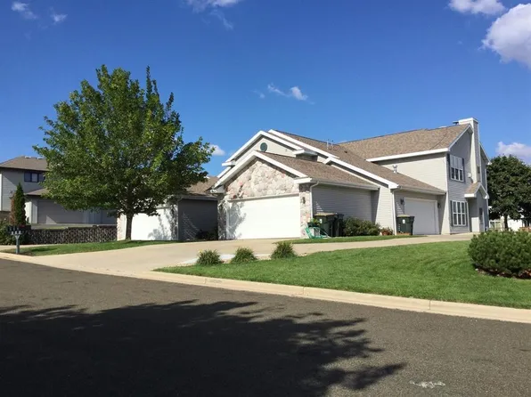 3076 Selkirk Dr, Sun Prairie, WI 53590