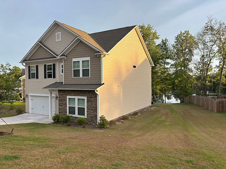 197 Shadowbrook Way — Photo 2