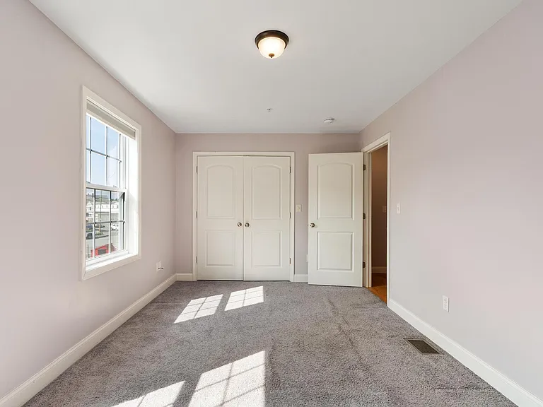 7 Butler Ave #5 — Photo 4
