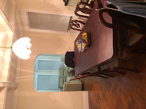 3rd image of 869 Montgomery St #1