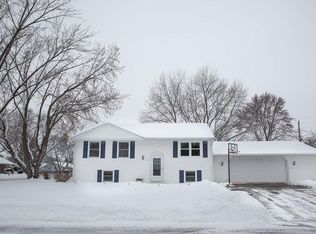 312 11th Ave S, Onalaska, WI 54650