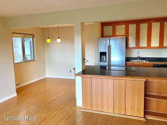 5th image of 1234 Taylor Ave N APT 102