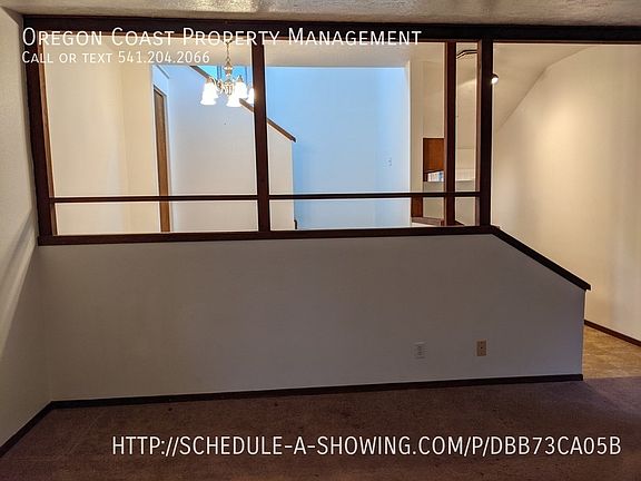 3rd image of 356 SE Alder St Unit 2