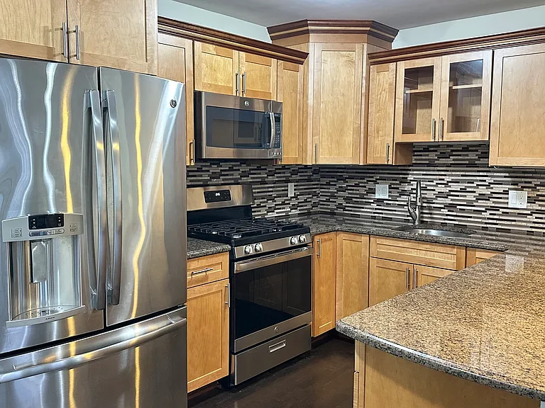 39 Fayette St #102 — Photo 9