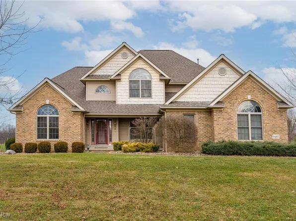 8487 Sandbridge St NW, Massillon, OH 44646