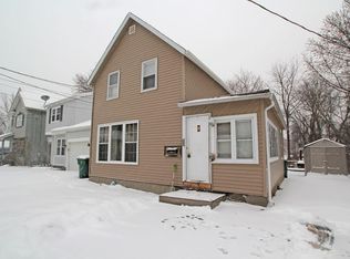 296 Chesterfield Dr, Rochester, NY 14612