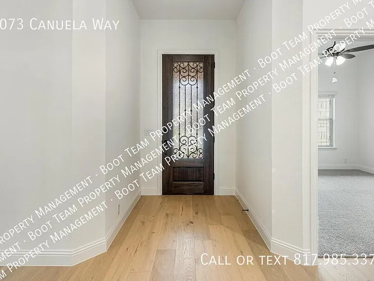 1073 Canuela Way — Photo 6