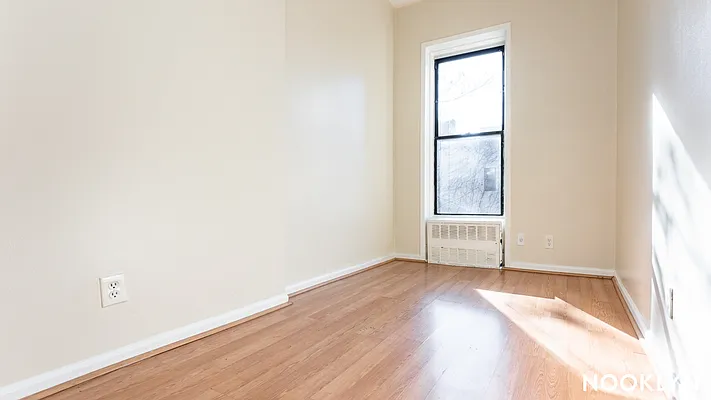 Rented by Nooklyn NYC LLC | media 2