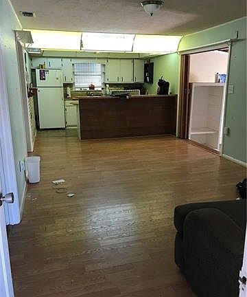 5th image of 27551 Nevada St