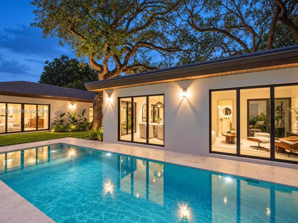 6611 Tarrega St, Coral Gables, FL 33146