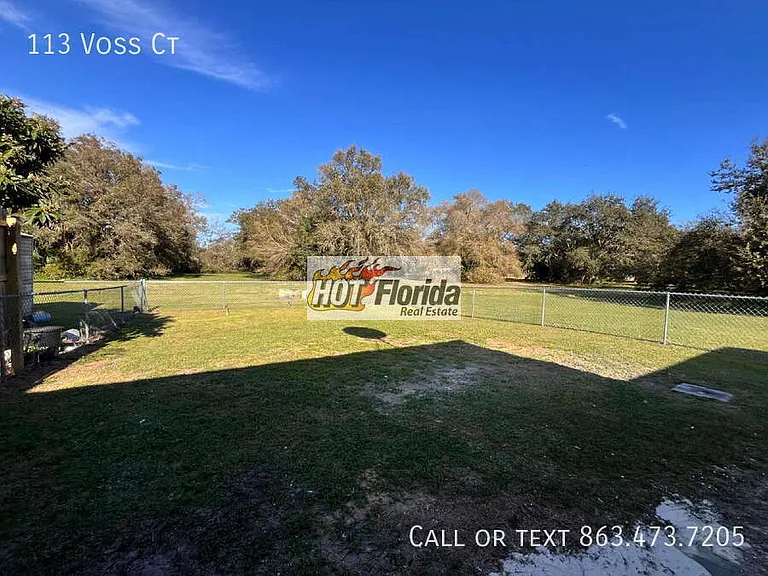 113 Voss Ct — Photo 16