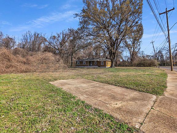 5th image of 2196 Ketchum Rd