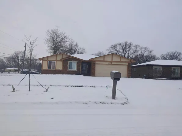 4874 Venetian Dr, Sterling Heights, MI 48310