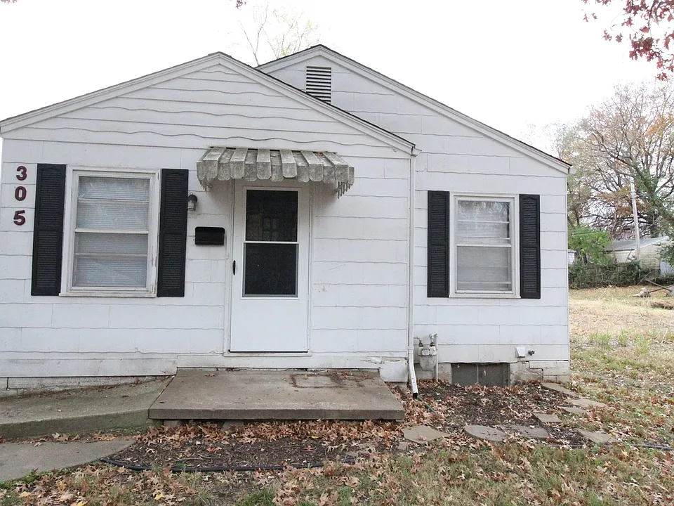 305 E 78th Ter