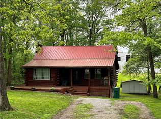 4 Lake Chadesa Dr, Hurricane, WV 25526