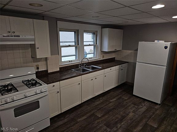 3rd image of 1098 Big Falls Ave