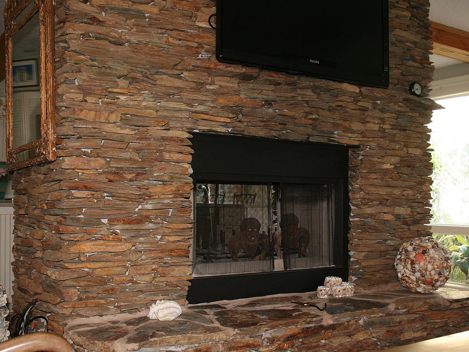 1st image of 296 DEER RUN Drive S