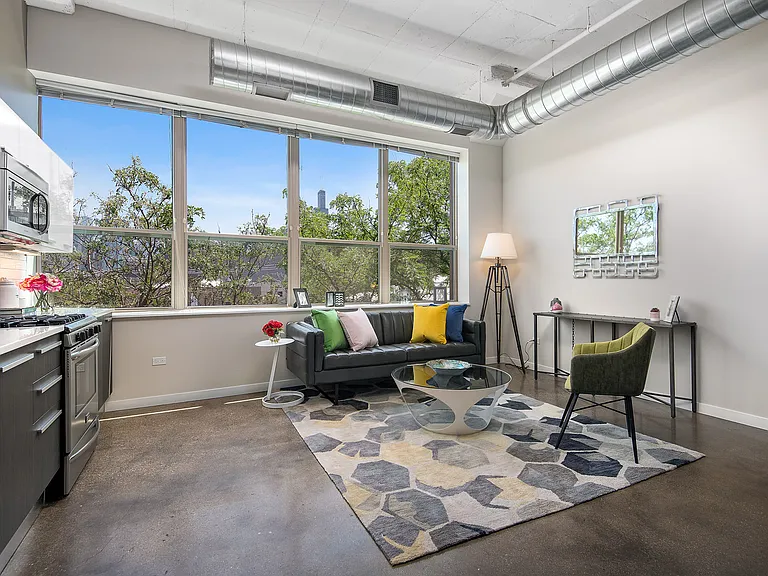 13thirteen Randolph Street Lofts — Photo 25