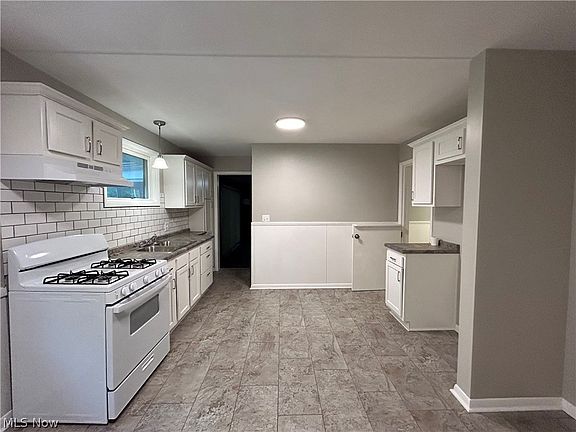 2nd image of 1153 Kenneth St