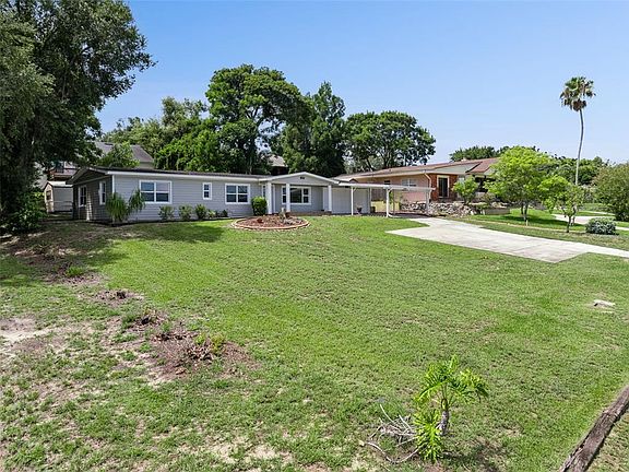 2nd image of 1024 SUNSET DRIVE