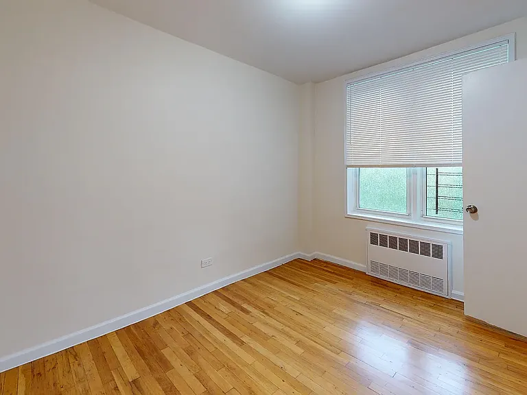 245-20 Grand Central Pkwy #5-E — Photo 12