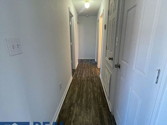 4th image of 104 Calli Ln Unit B