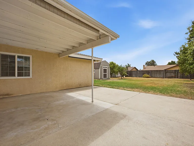 4709 Pinecastle Ave — Photo 32