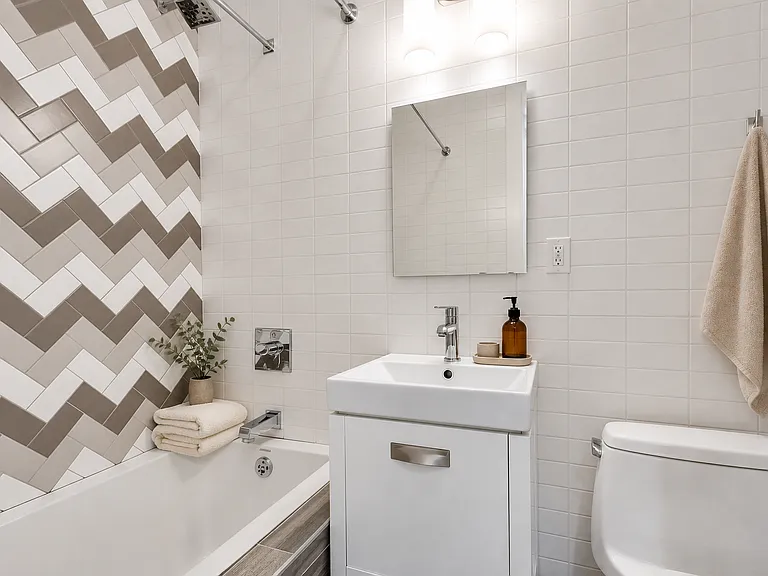 78 Jackson St #4A — Photo 3