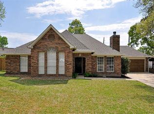 28106 Linda Ln, Tomball, TX 77375