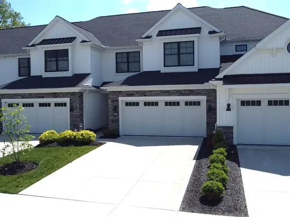 2854 Riviera Dr, Akron, OH 44333