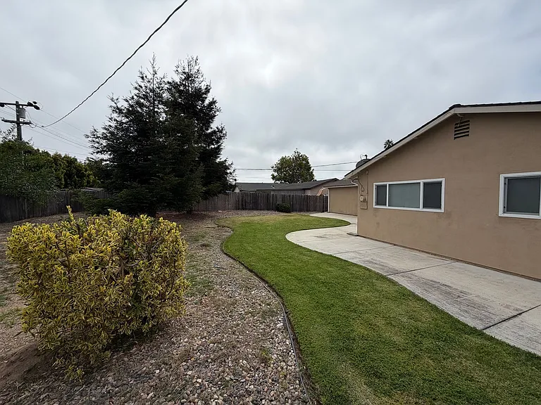 465 Stansbury Dr — Photo 11